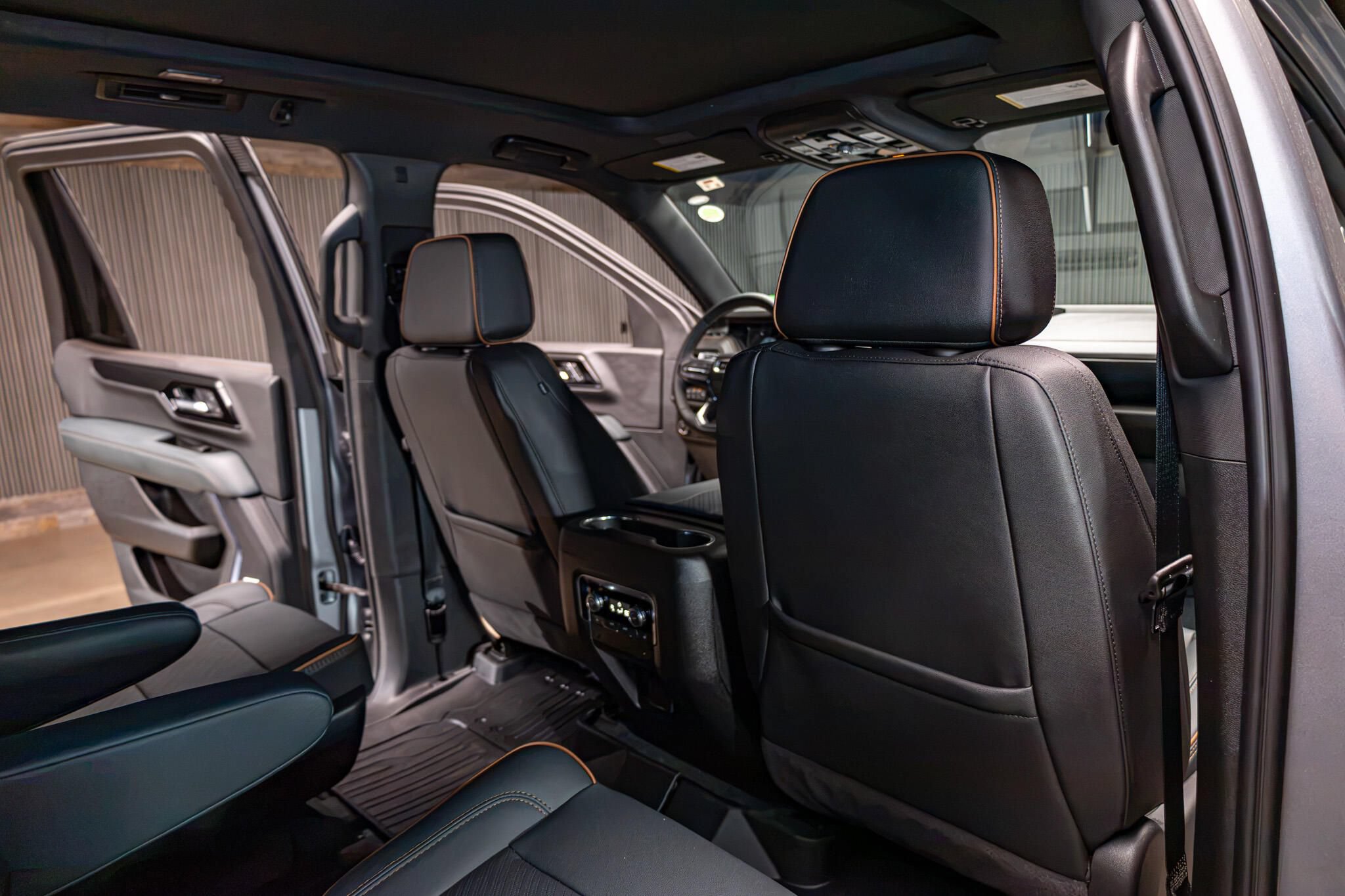 Used 2026 GMC Yukon AT4 w/ LPO, Floor Liner Package AWD/4WD image 37