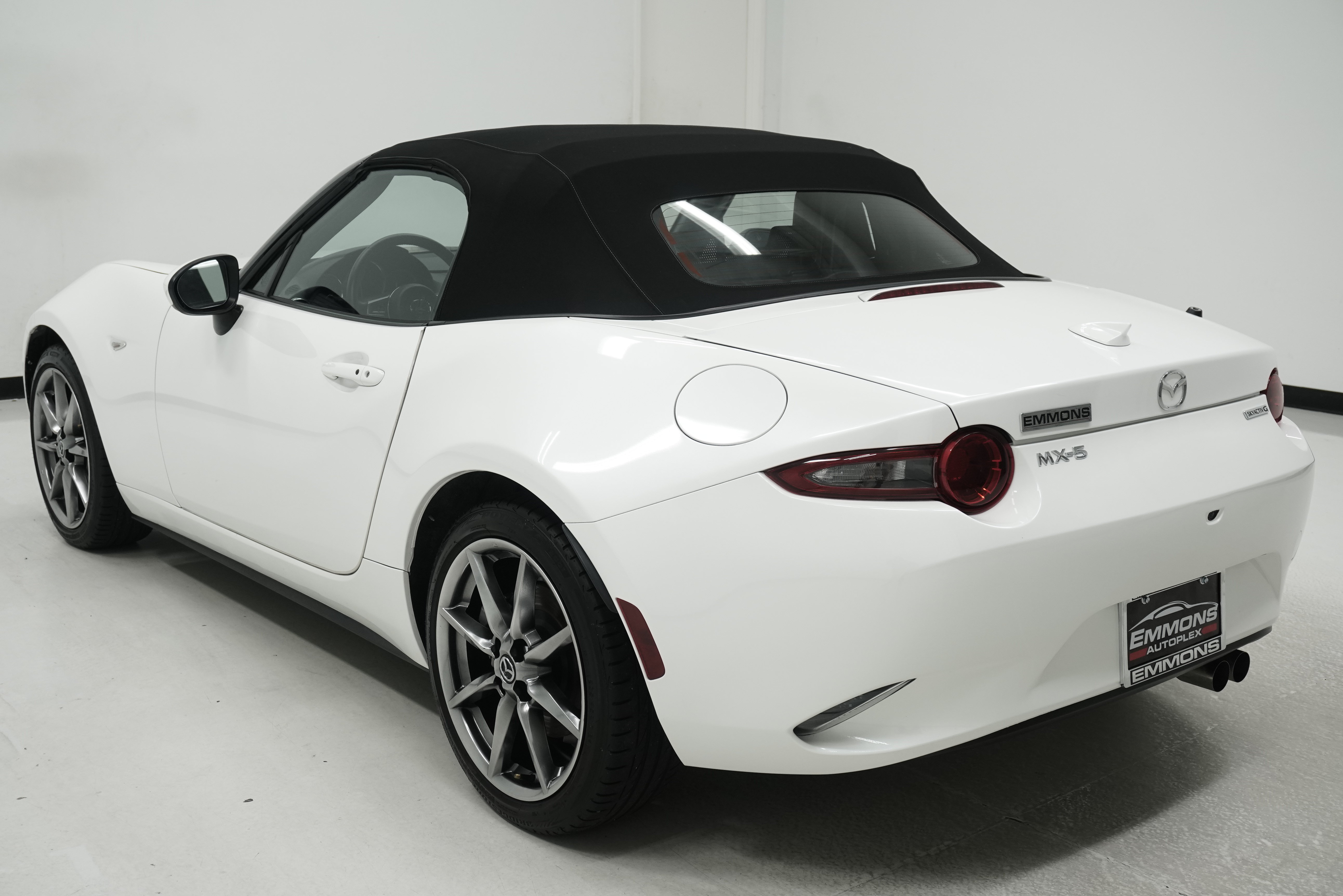 Used 2022 MAZDA MX-5 Miata Grand Touring RWD image 6