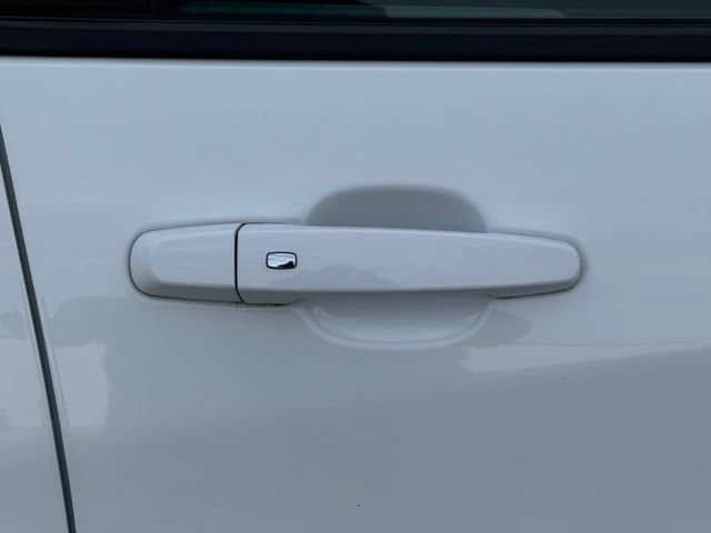 Used 2021 Chevrolet Equinox LS w/ LS Convenience Package FWD image 14