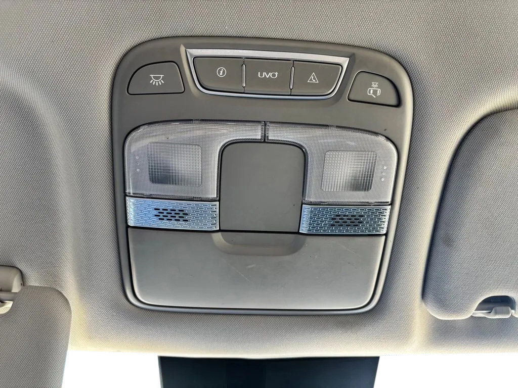 Used 2021 Kia Telluride LX AWD/4WD image 18