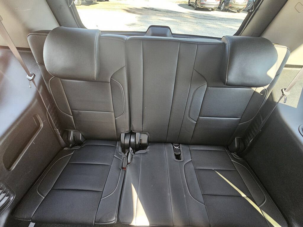 Used 2016 GMC Yukon SLT w/ Open Road Package AWD/4WD image 21