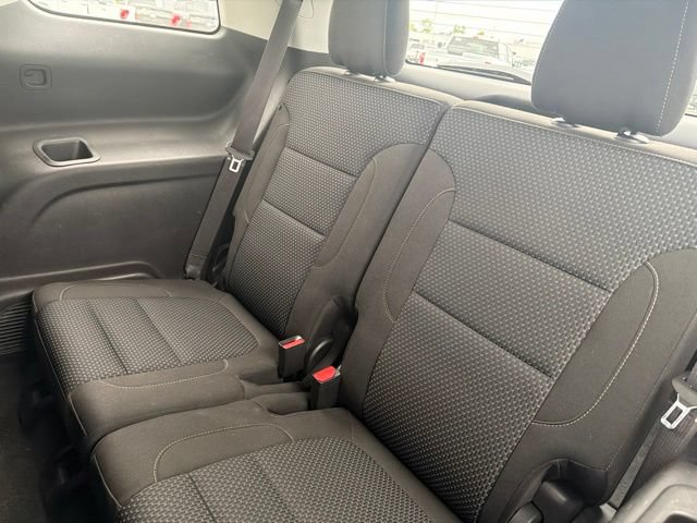 Used 2020 GMC Acadia SLE w/ Driver Convenience Package FWD image 18