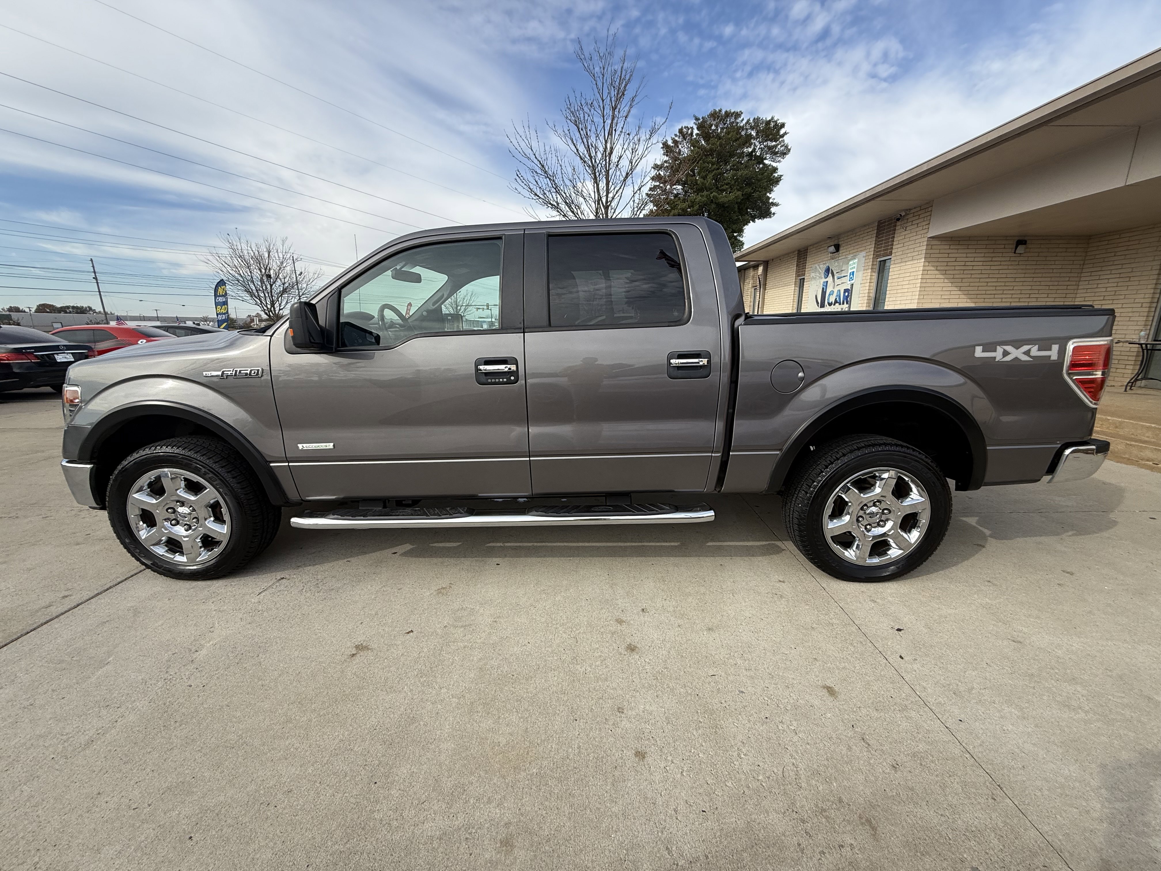 Used 2014 Ford F150 XLT w/ Equipment Group 302A Luxury image 4