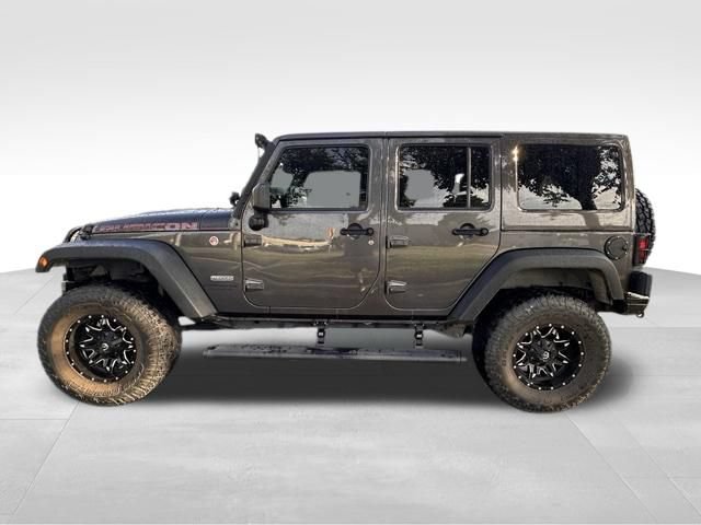 Used 2017 Jeep Wrangler Unlimited Rubicon AWD/4WD image 3
