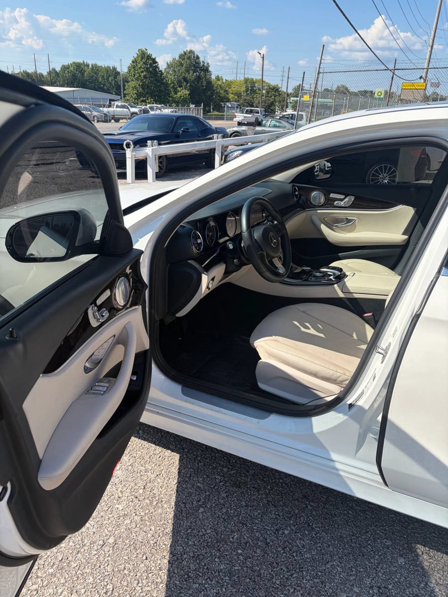 Used 2017 Mercedes-Benz E 300 image 9