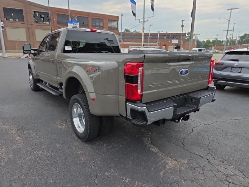 New 2026 Ford F450 Lariat w/ FX4 Off-Road Package AWD/4WD image 5
