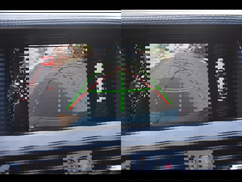 Used 2016 BMW 550i Sedan image 11