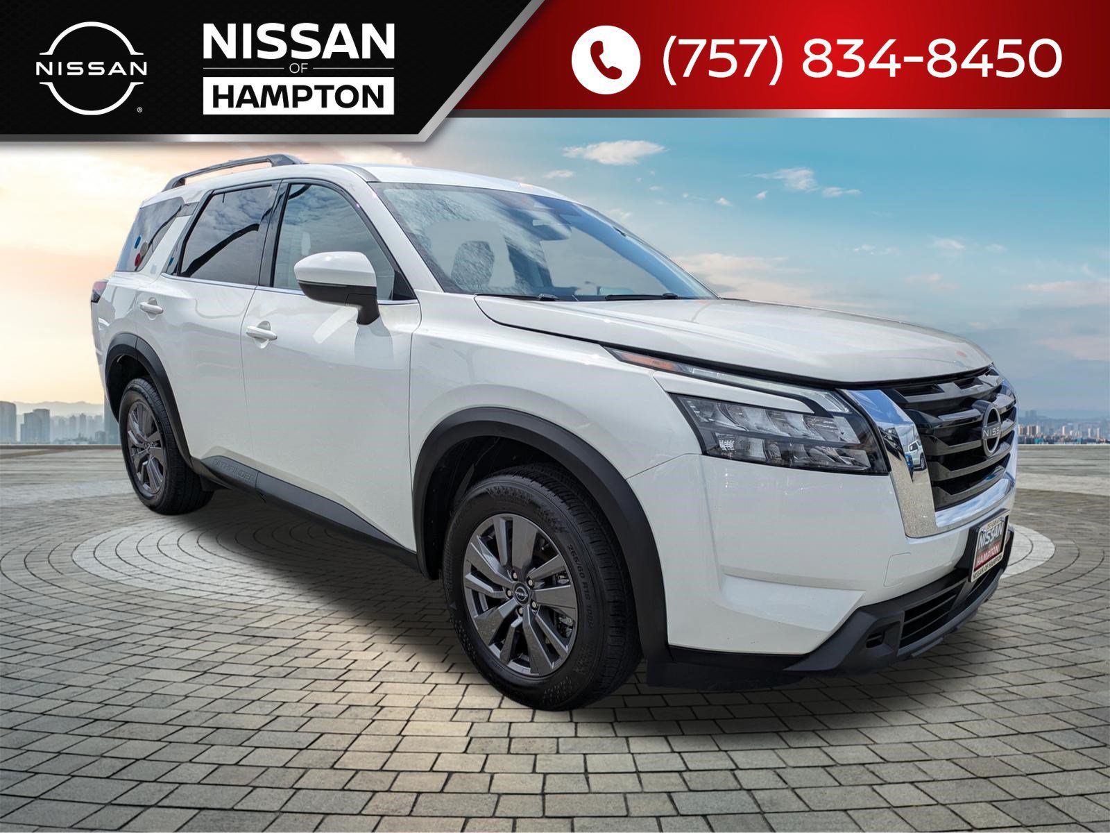 Certified 2024 Nissan Pathfinder SV FWD image 1