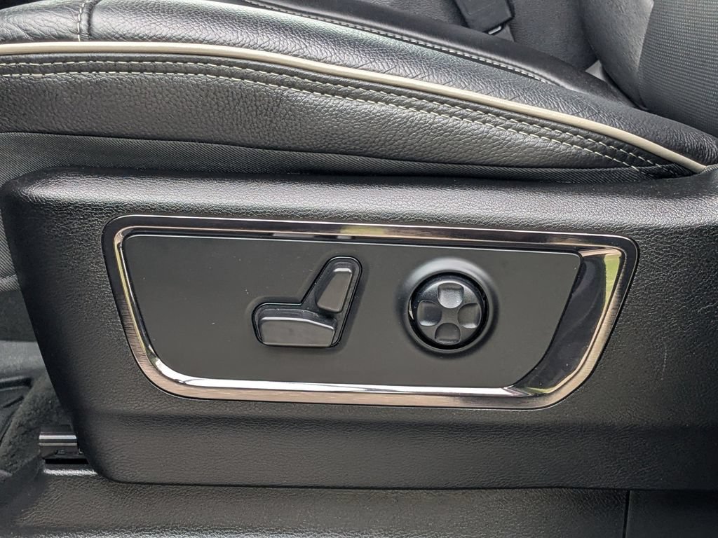 Used 2024 RAM 1500 Limited AWD/4WD image 21