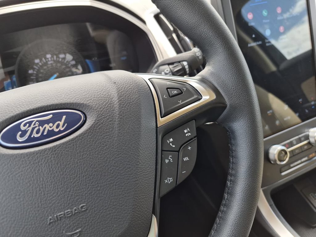 Used 2024 Ford Edge SEL AWD/4WD image 21