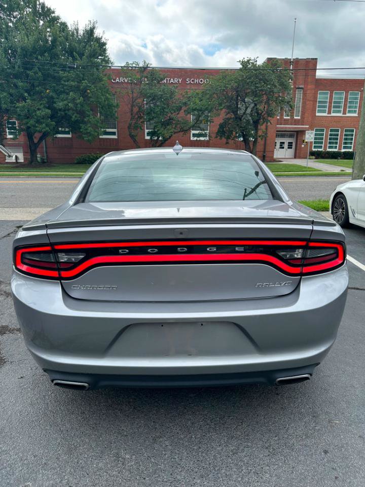 Used 2016 Dodge Charger SXT w/ Rallye Group RWD image 4