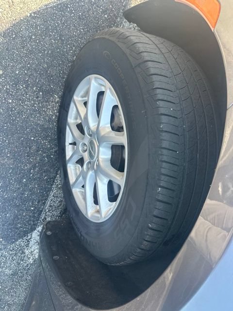 Used 2018 Chrysler Pacifica LX FWD image 9