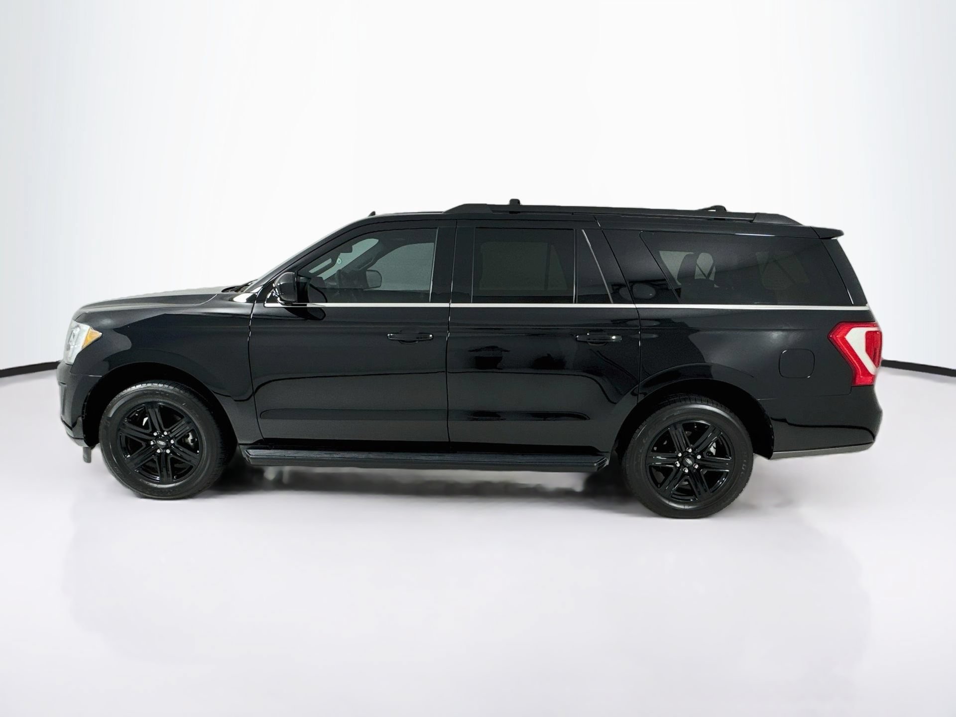 Used 2021 Ford Expedition Max XLT RWD image 5