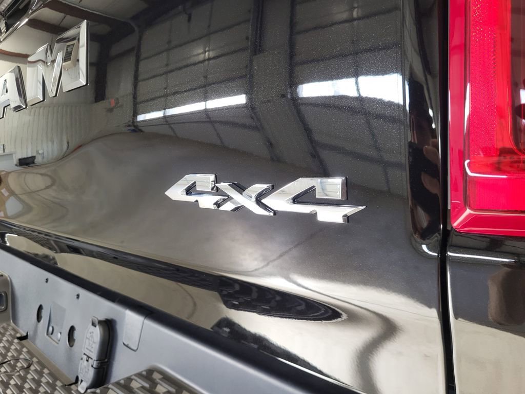 New 2026 RAM 1500 Limited w/ Body Color Bumper Group AWD/4WD image 15
