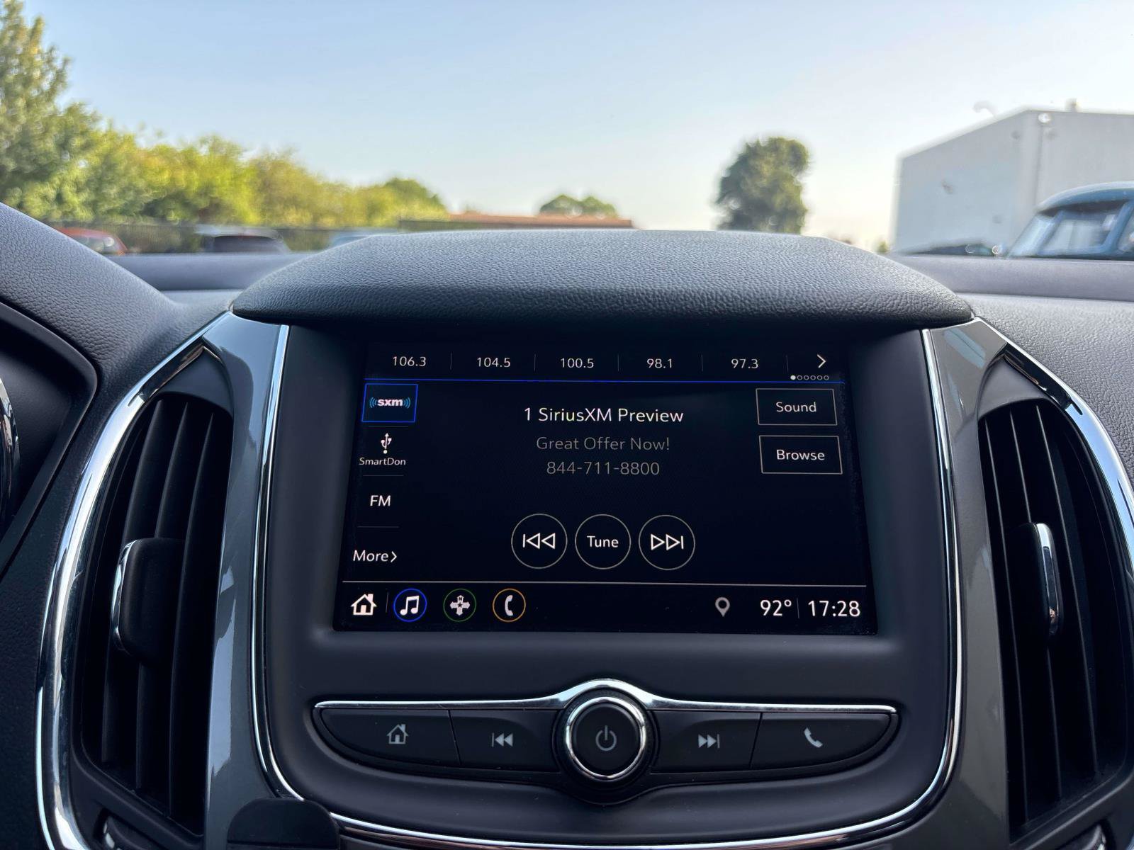 Used 2019 Chevrolet Cruze LT w/ Convenience Package FWD image 30