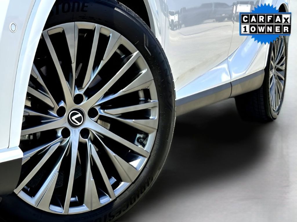 Used 2023 Lexus RX 350 FWD w/ Accessory Package (Z1) image 2