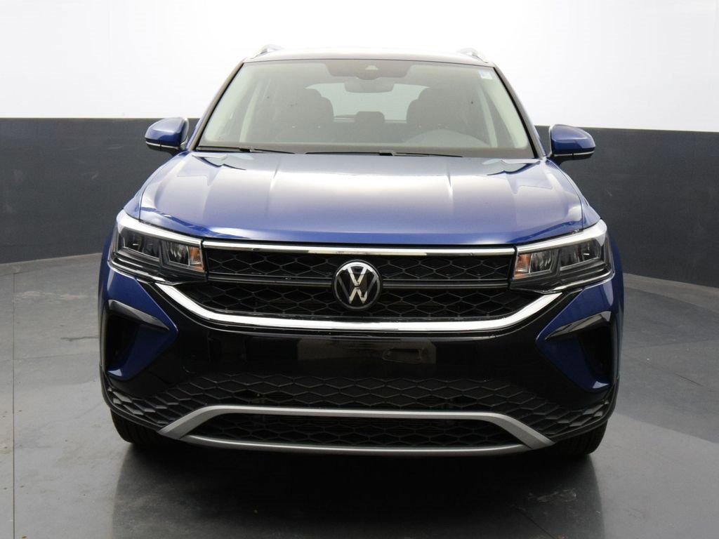 Used 2024 Volkswagen Taos SE image 8