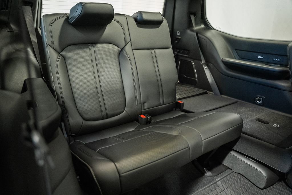 New 2026 Jeep Grand Wagoneer 4WD image 36