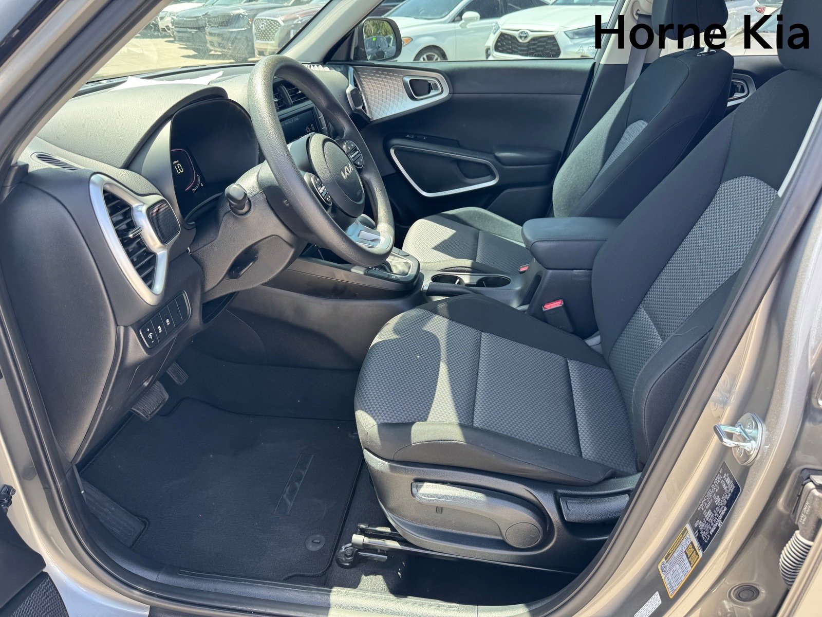 Certified 2023 Kia Soul LX w/ LX Technology Package FWD image 10
