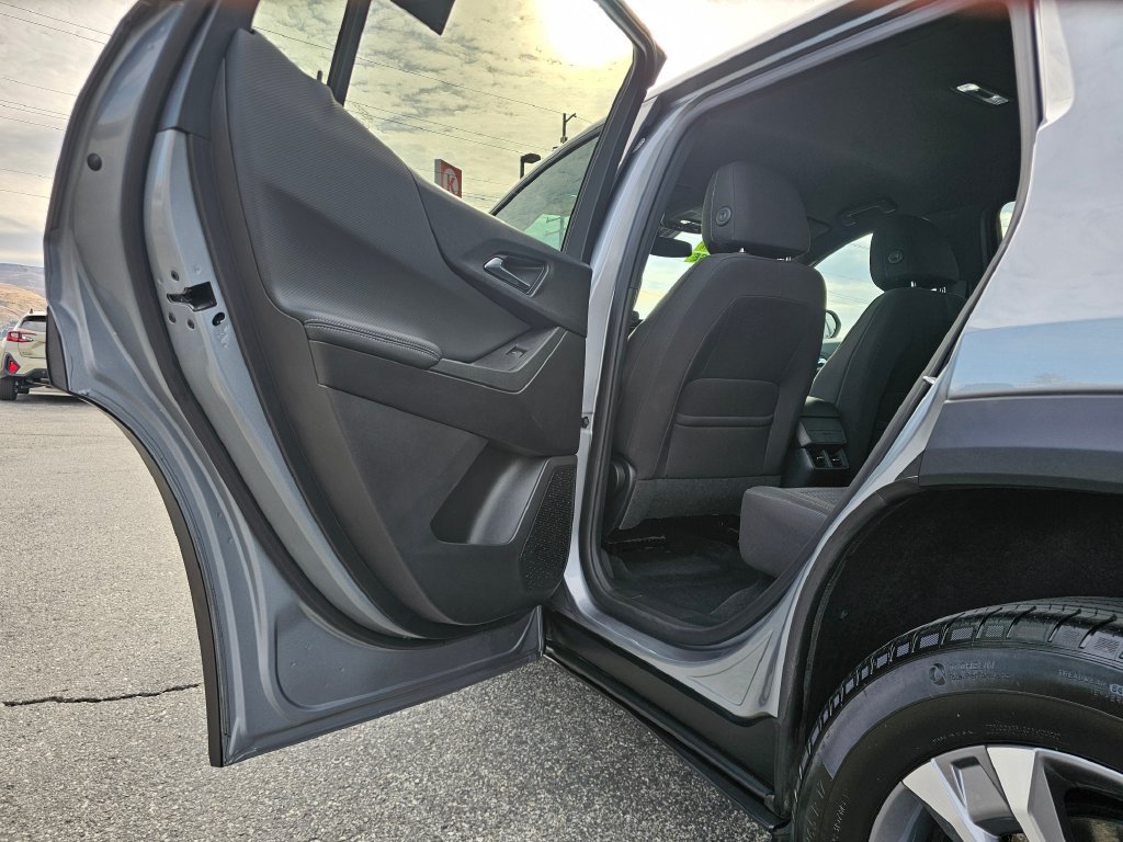 Certified 2026 Chevrolet Equinox LT AWD/4WD image 24