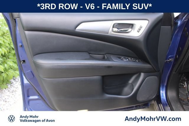 Used 2020 Nissan Pathfinder SL FWD image 18