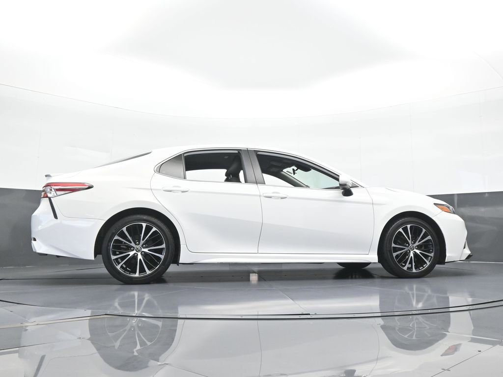 Used 2020 Toyota Camry SE image 54