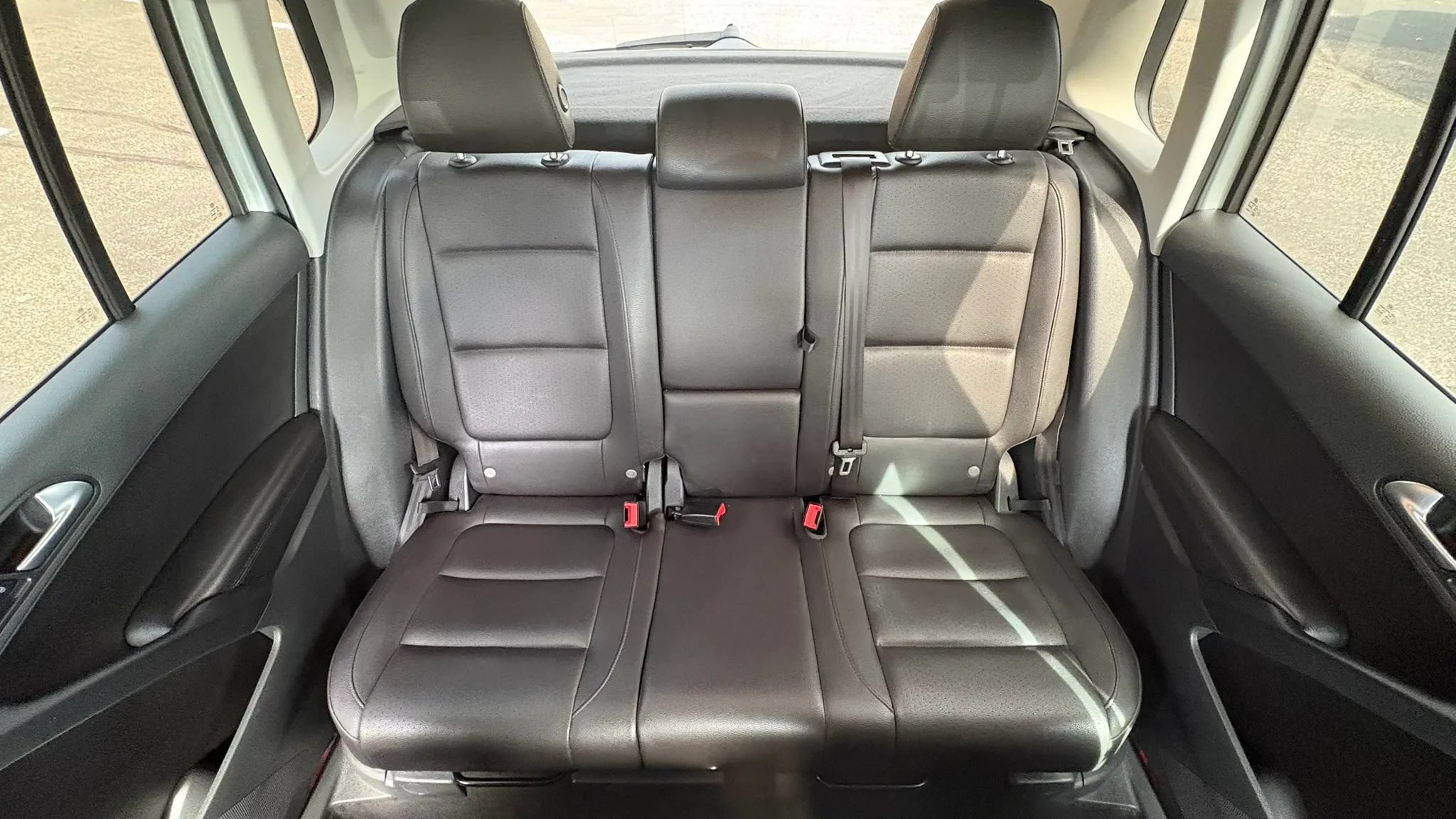 Used 2017 Volkswagen Tiguan S AWD/4WD image 28