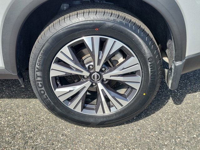 Used 2023 Nissan Rogue SV image 6