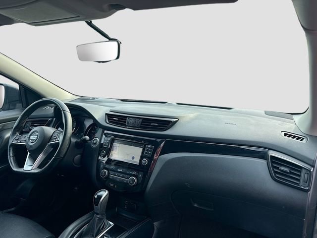 Used 2017 Nissan Rogue Sport SL image 31