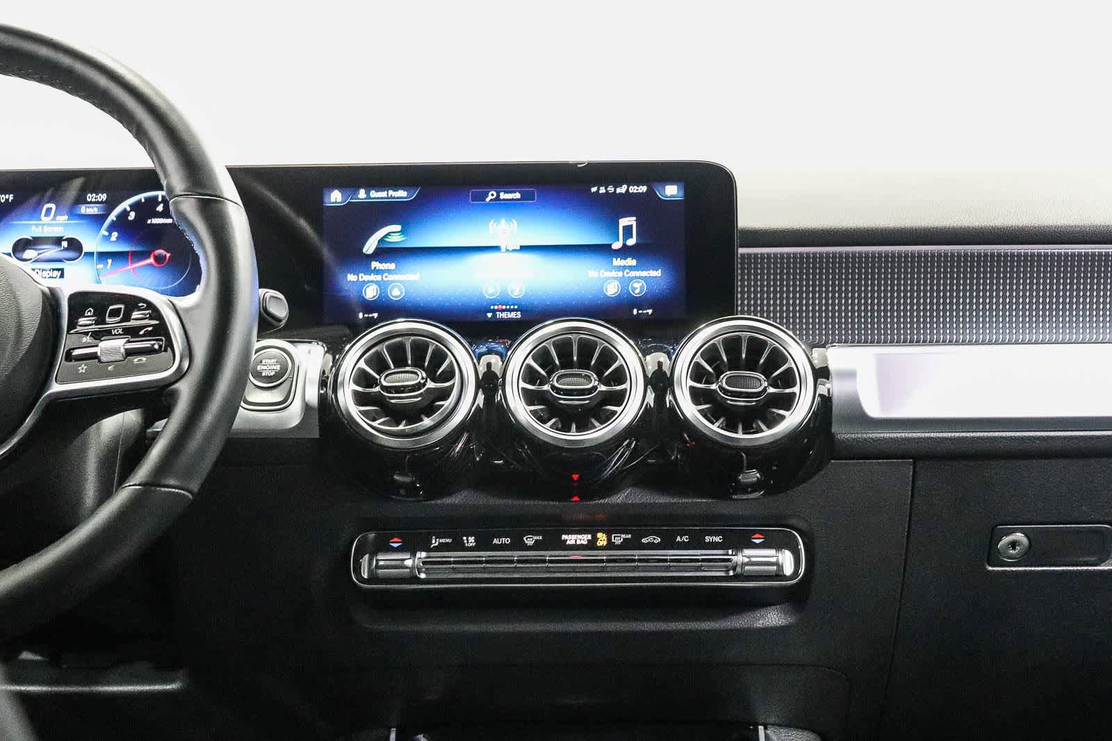 Used 2022 Mercedes-Benz GLB 250 4MATIC image 14