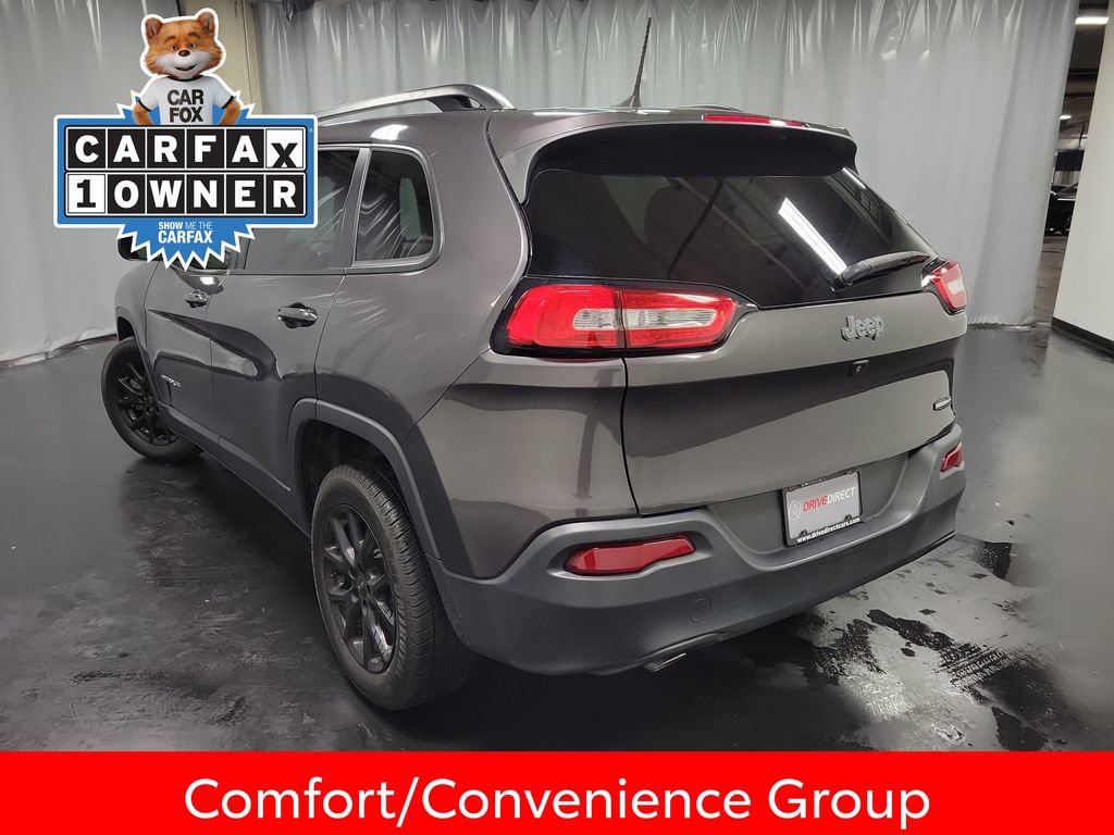 Used 2018 Jeep Cherokee Latitude Plus w/ Comfort/Convenience Group FWD image 6