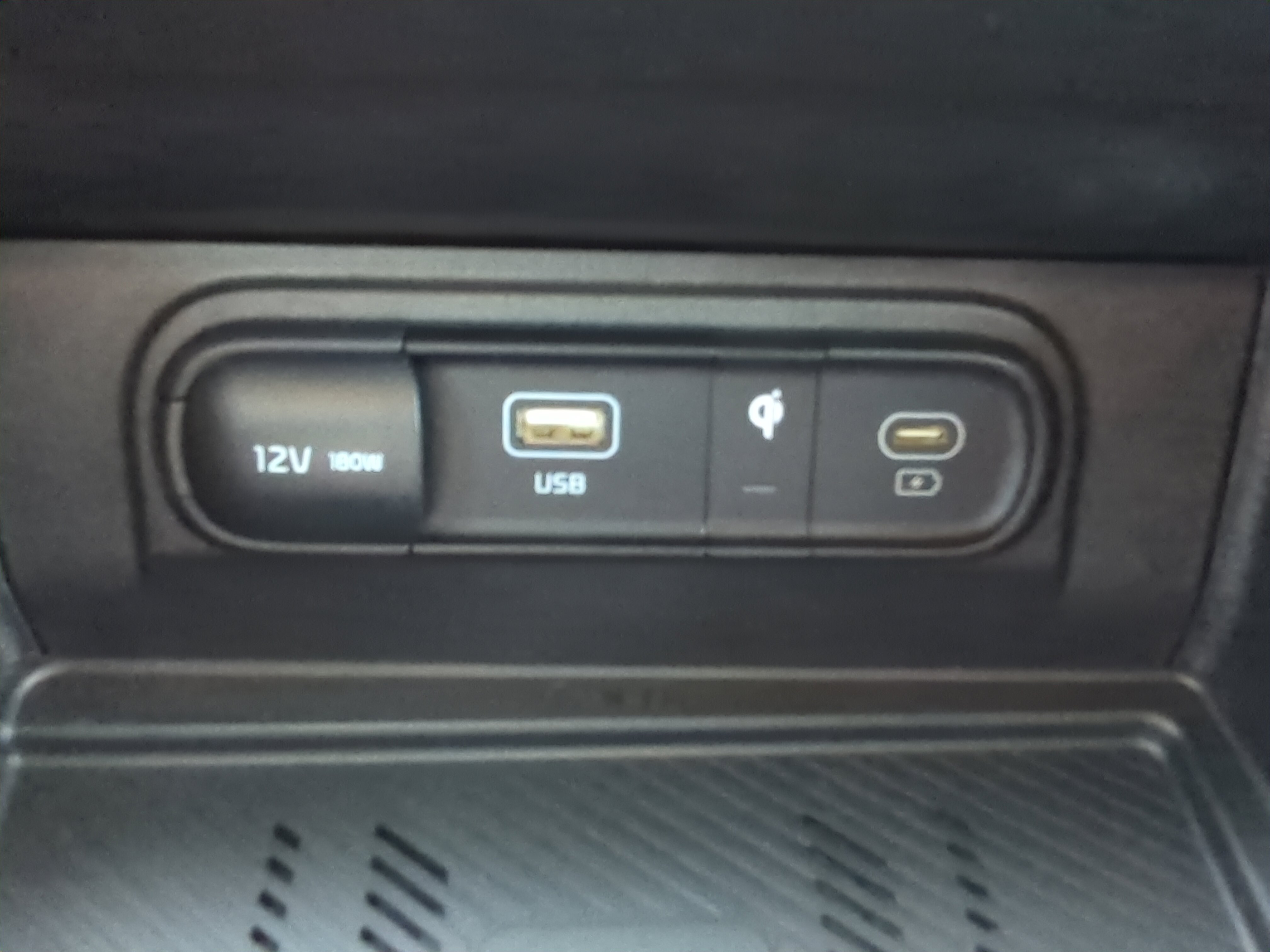 Certified 2025 Kia Sportage SX FWD image 21