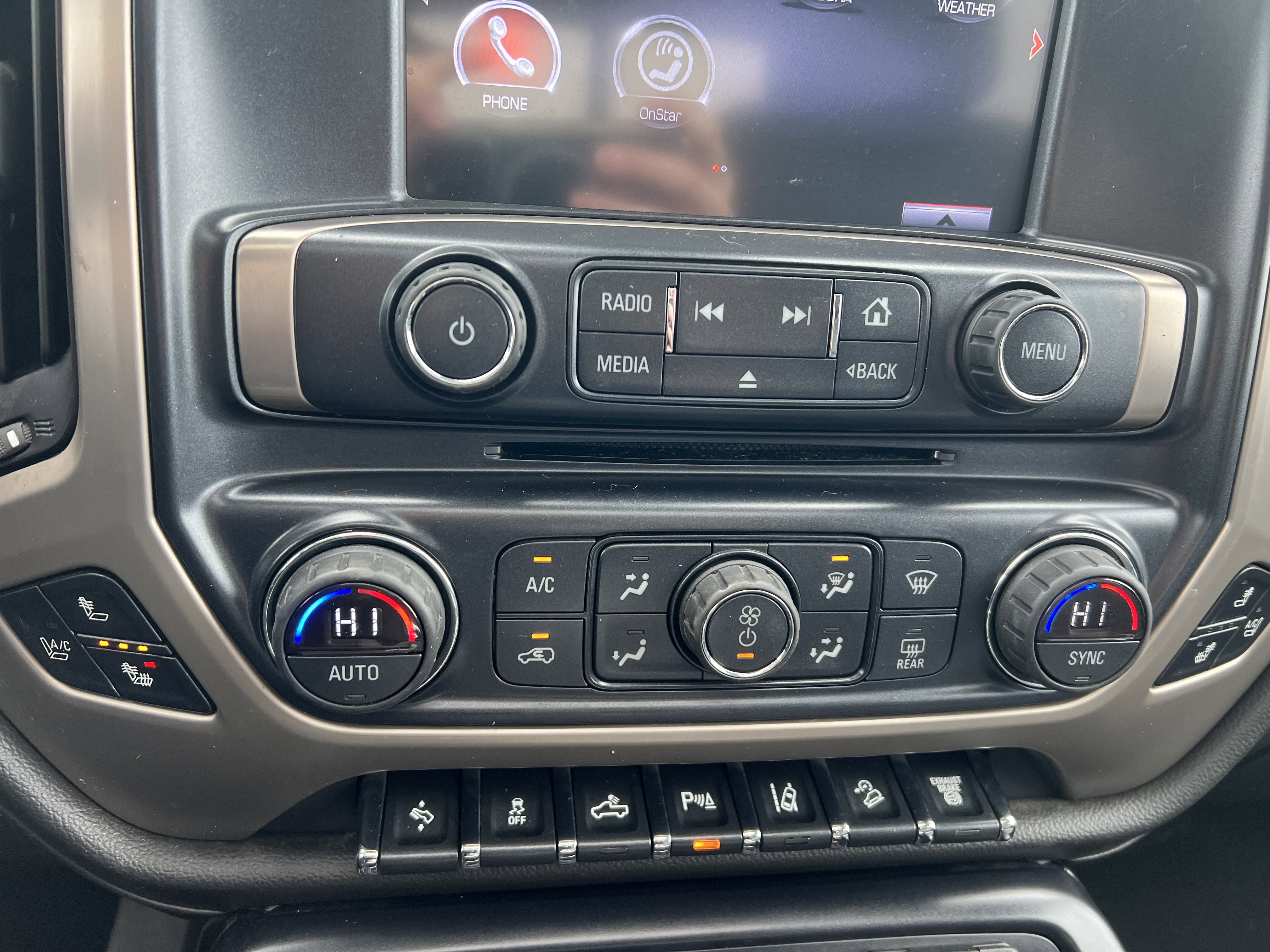 Used 2015 GMC Sierra 3500 Denali w/ Duramax Plus Package image 21