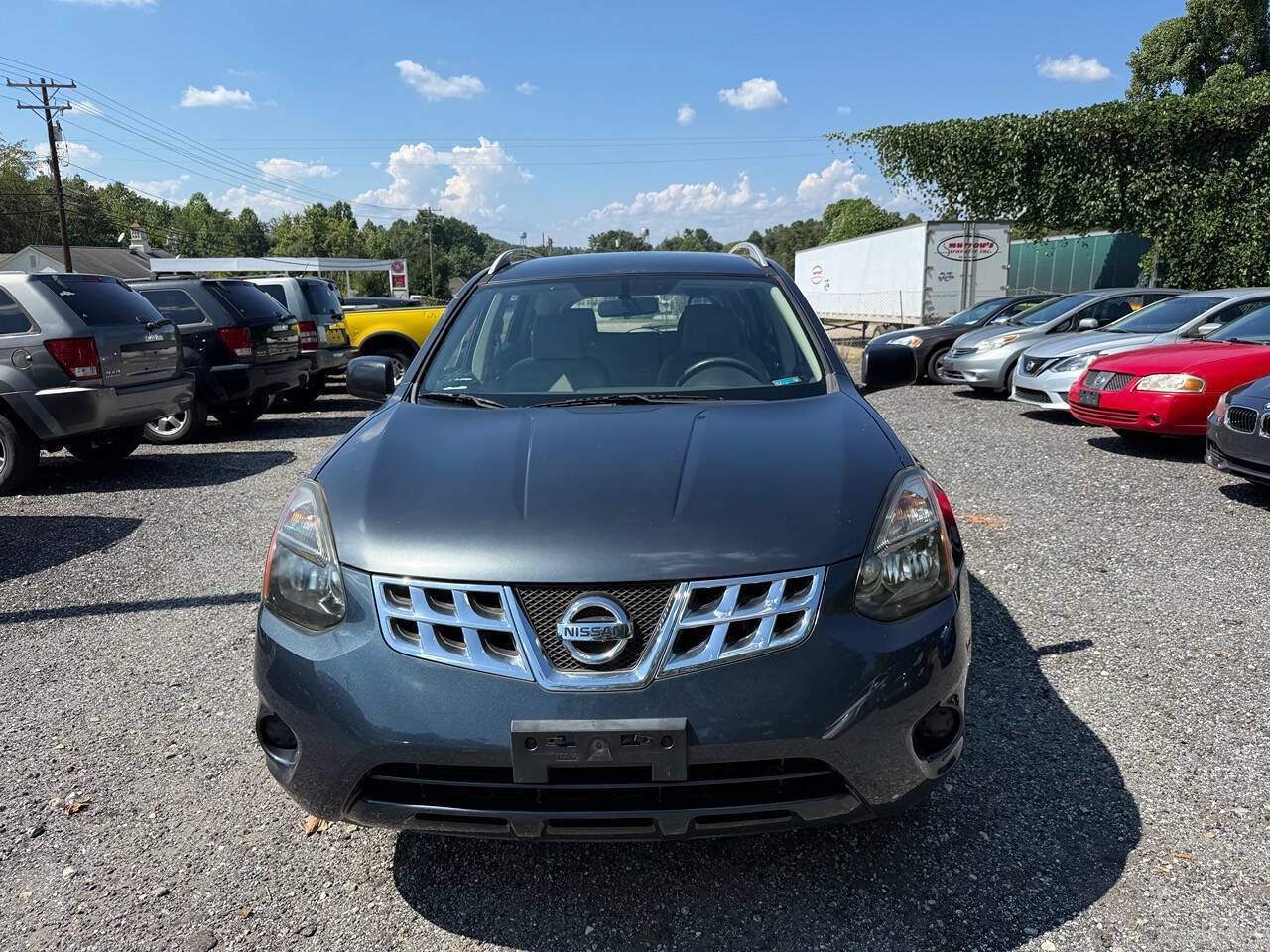Used 2014 Nissan Rogue S w/ Convenience Package AWD/4WD image 5