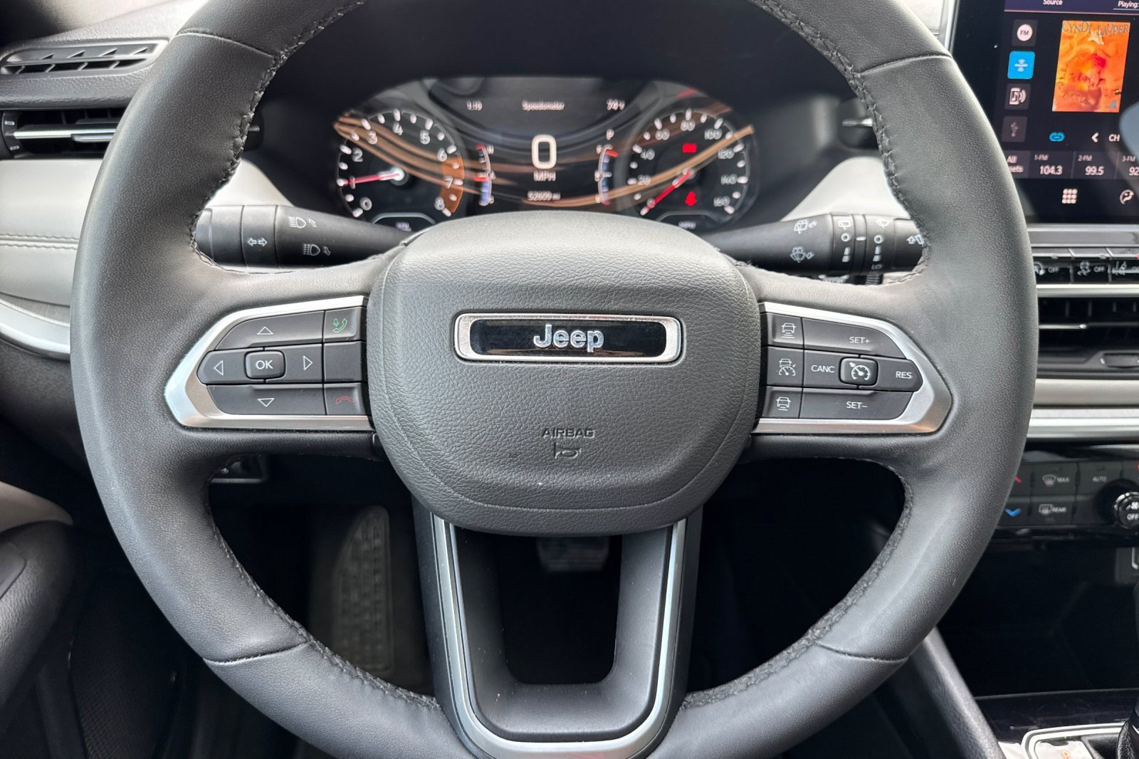 Used 2025 Jeep Compass Limited AWD/4WD image 11