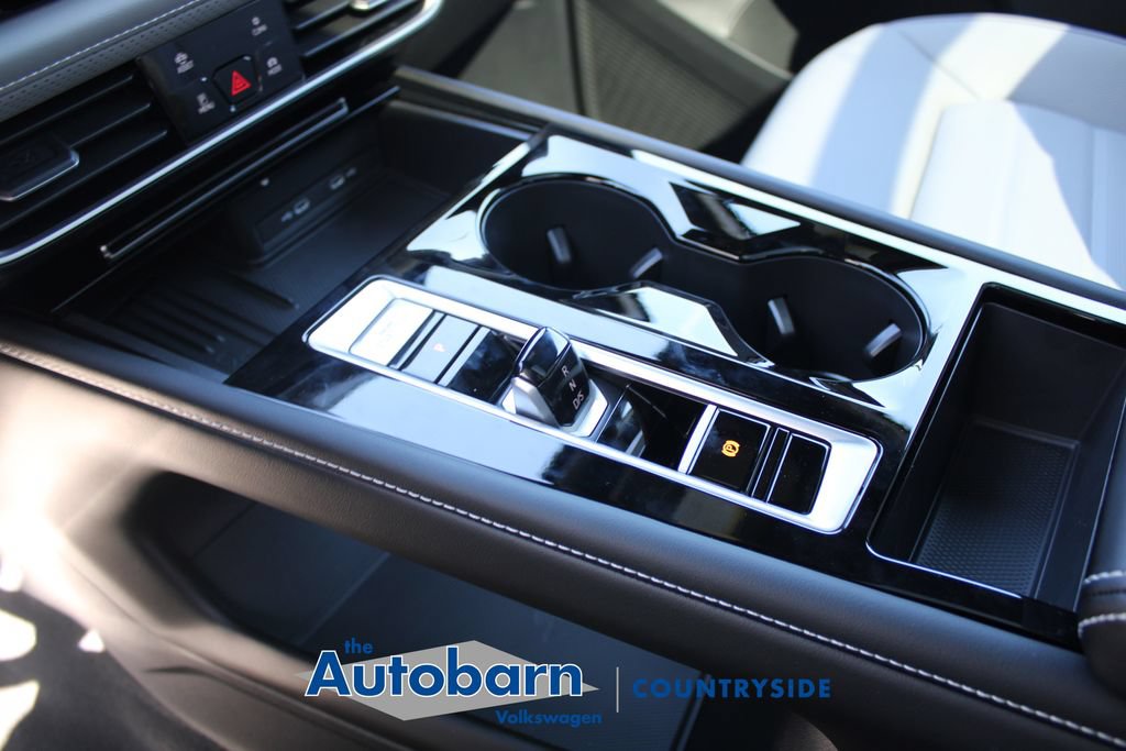 New 2026 Volkswagen Atlas Cross Sport SEL R-Line AWD/4WD image 17