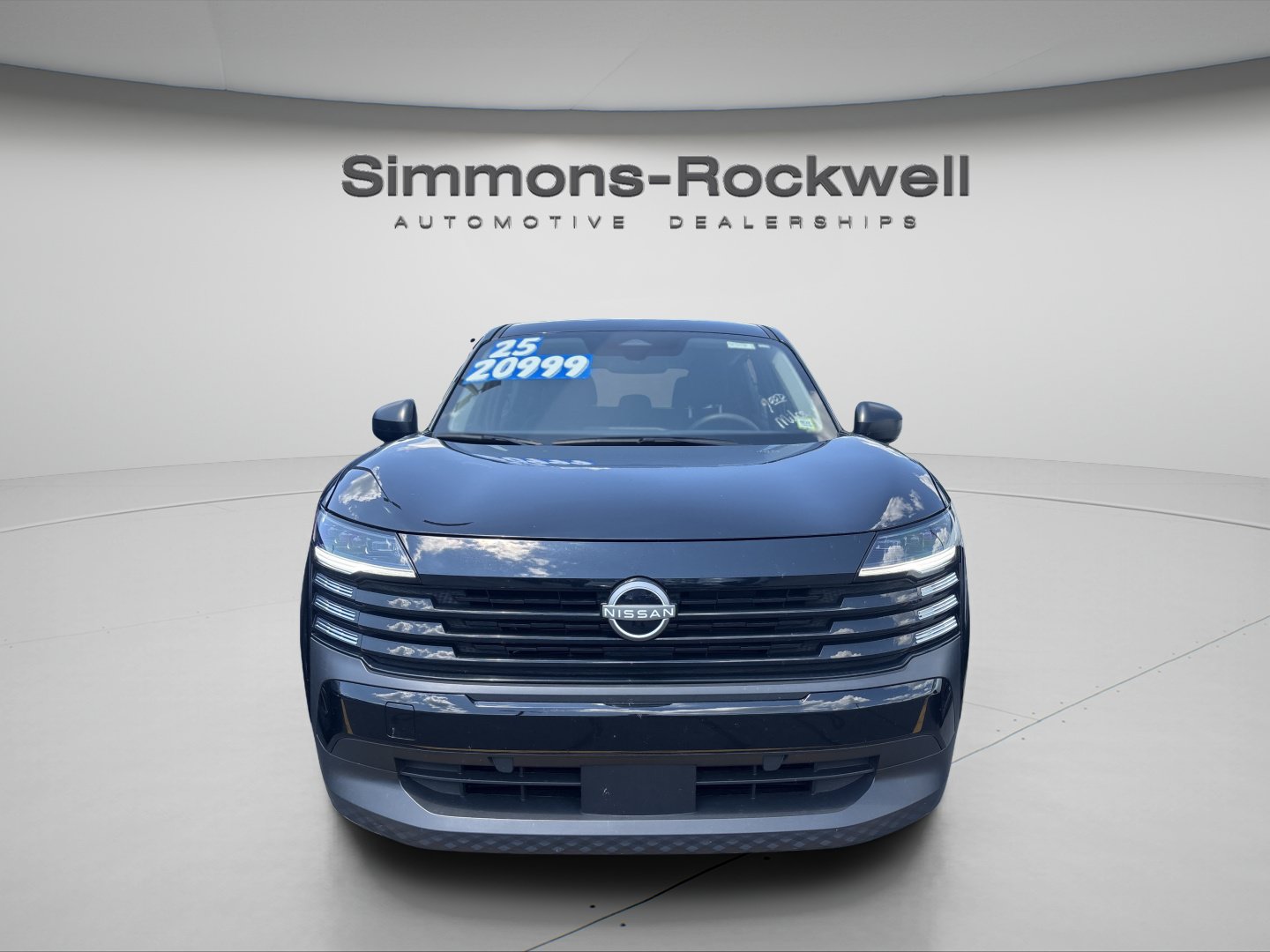 Used 2025 Nissan Kicks S AWD/4WD image 7