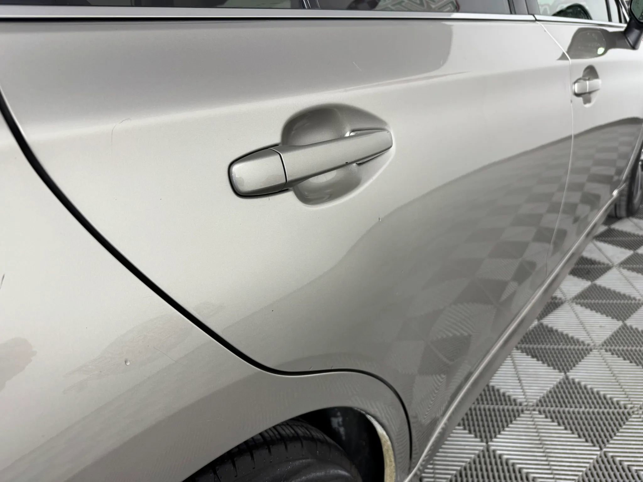 Used 2015 Subaru Legacy 2.5i Limited image 26