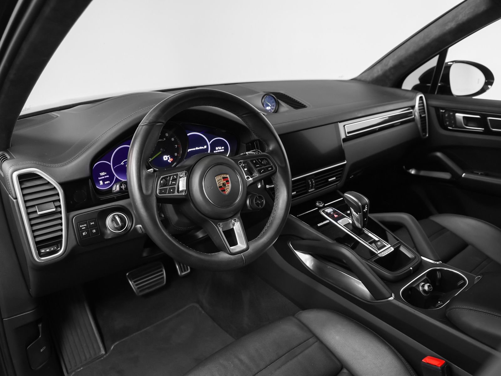 Certified 2023 Porsche Cayenne Turbo S AWD/4WD image 57