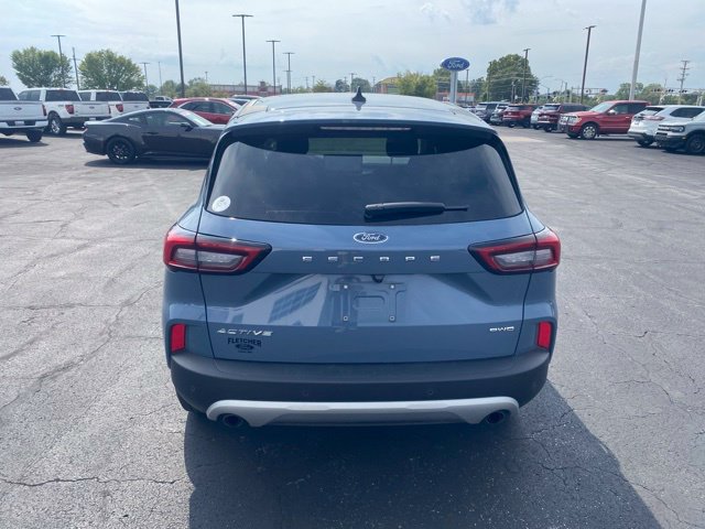 Used 2024 Ford Escape Active w/ Tech Pack #2 AWD/4WD image 4