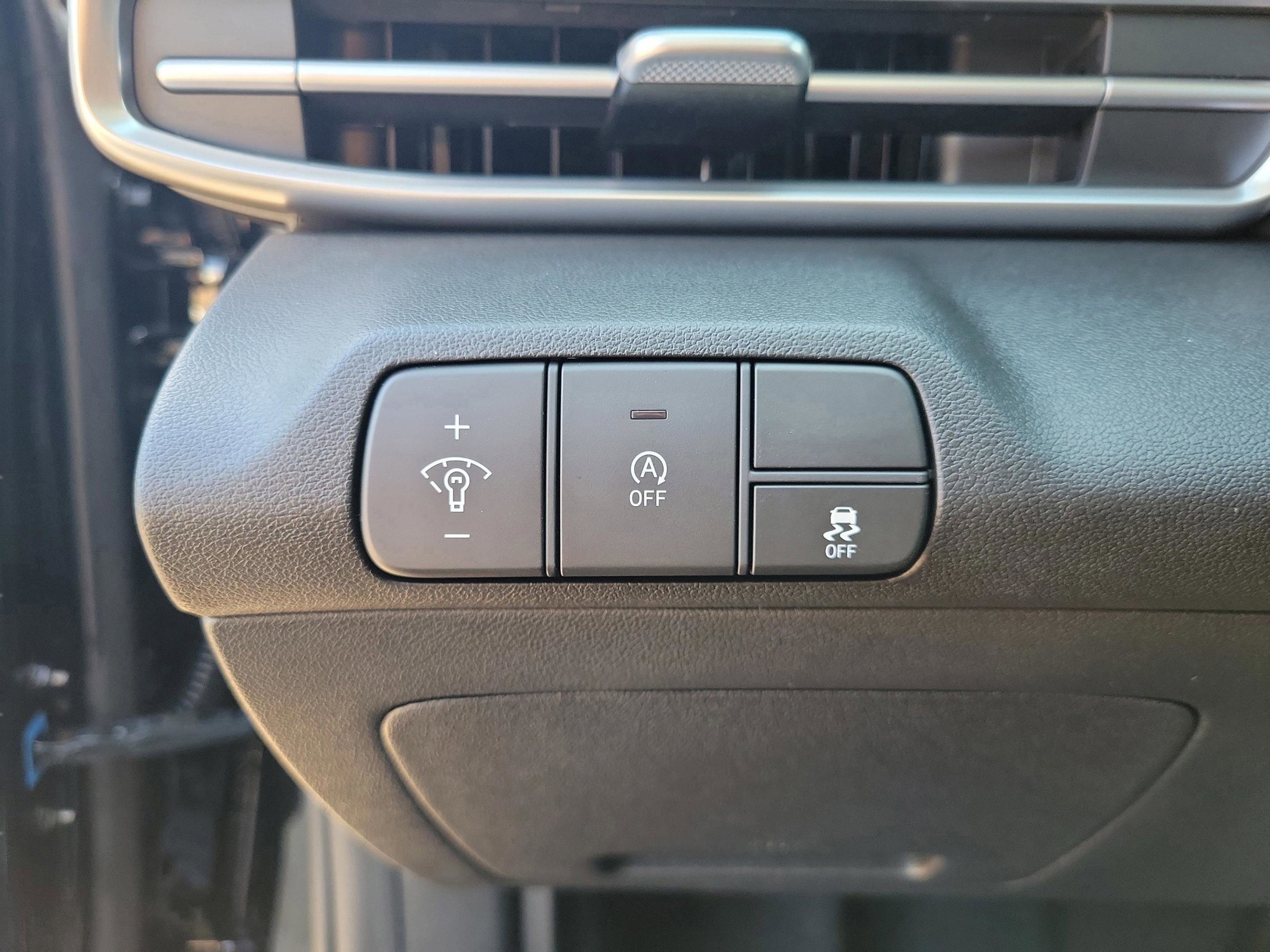 New 2026 Hyundai Elantra SE image 18