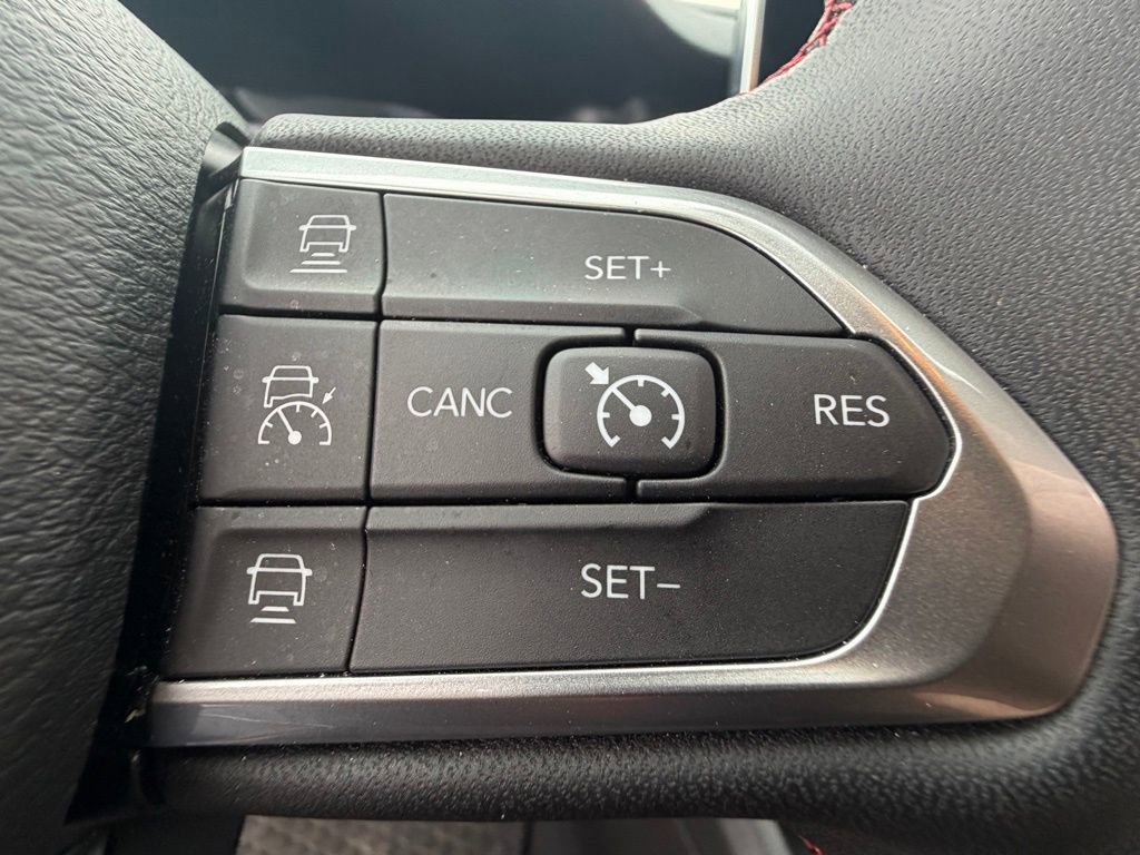 Used 2025 Jeep Compass Trailhawk AWD/4WD image 15