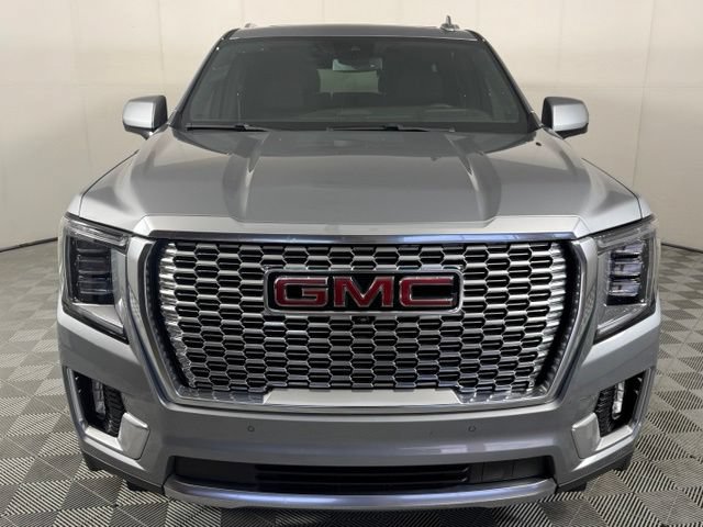 Used 2024 GMC Yukon Denali AWD/4WD image 11