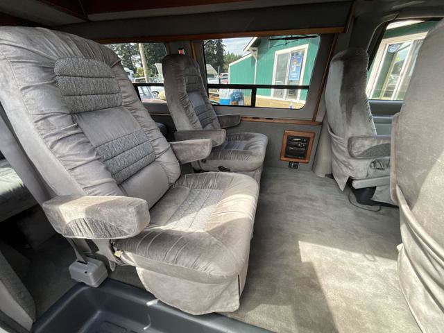 Used 1998 Chevrolet Express 1500 RWD image 15
