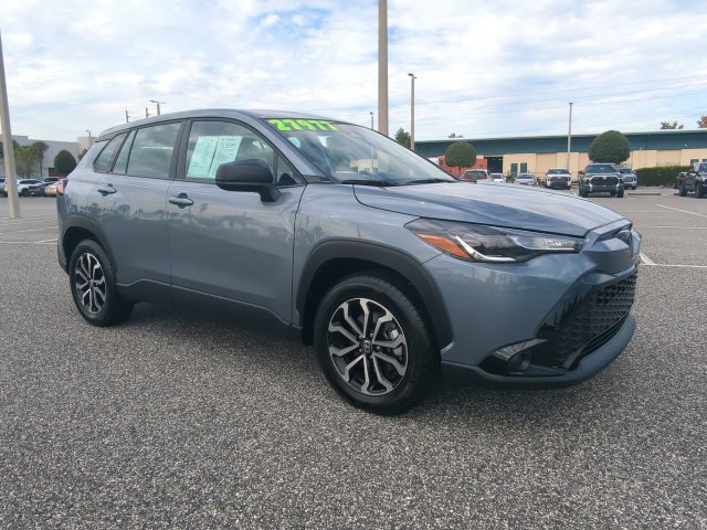 Used 2025 Toyota Corolla Cross AWD Hybrid image 3