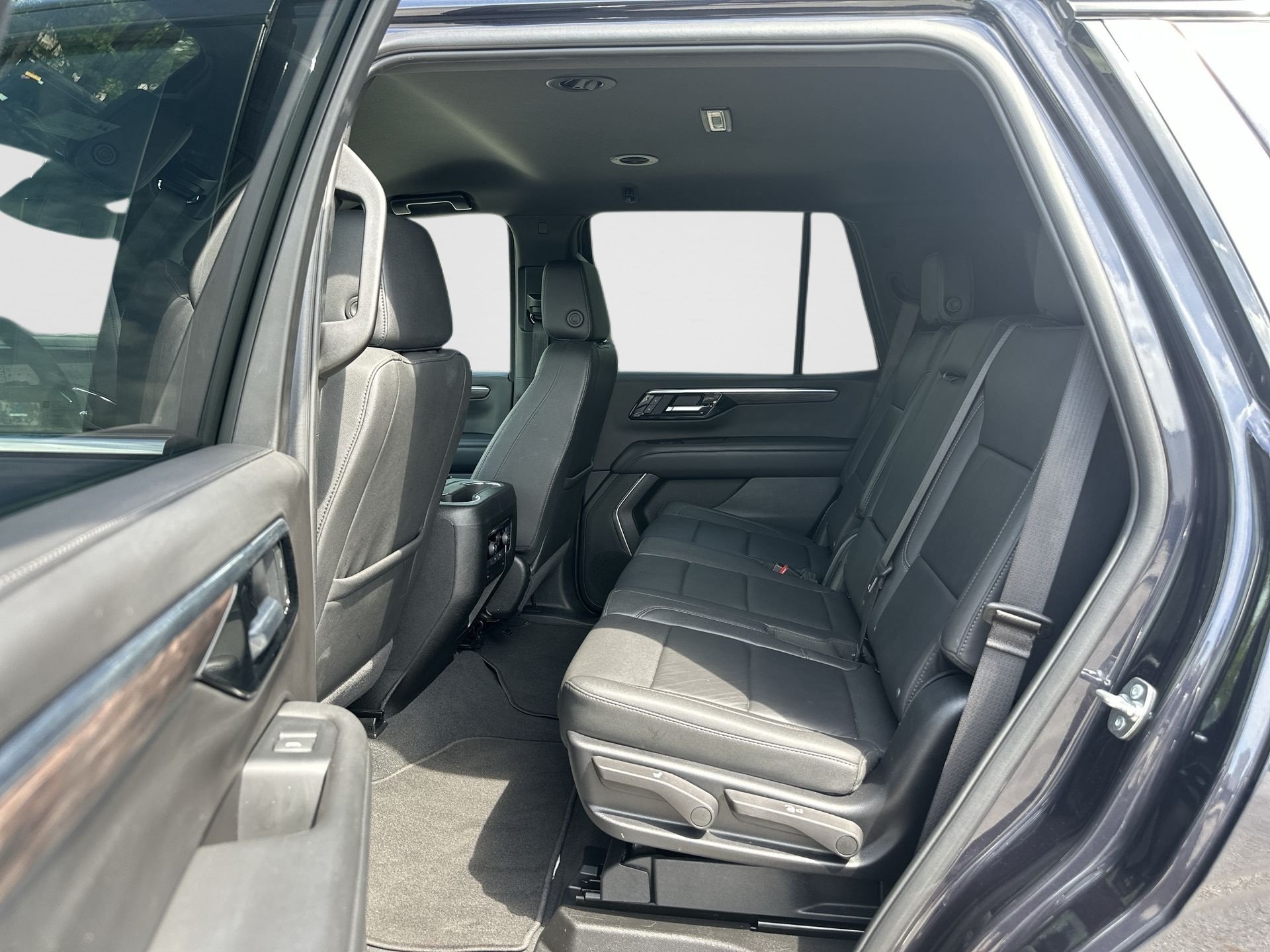 Certified 2025 Chevrolet Tahoe LT RWD image 24