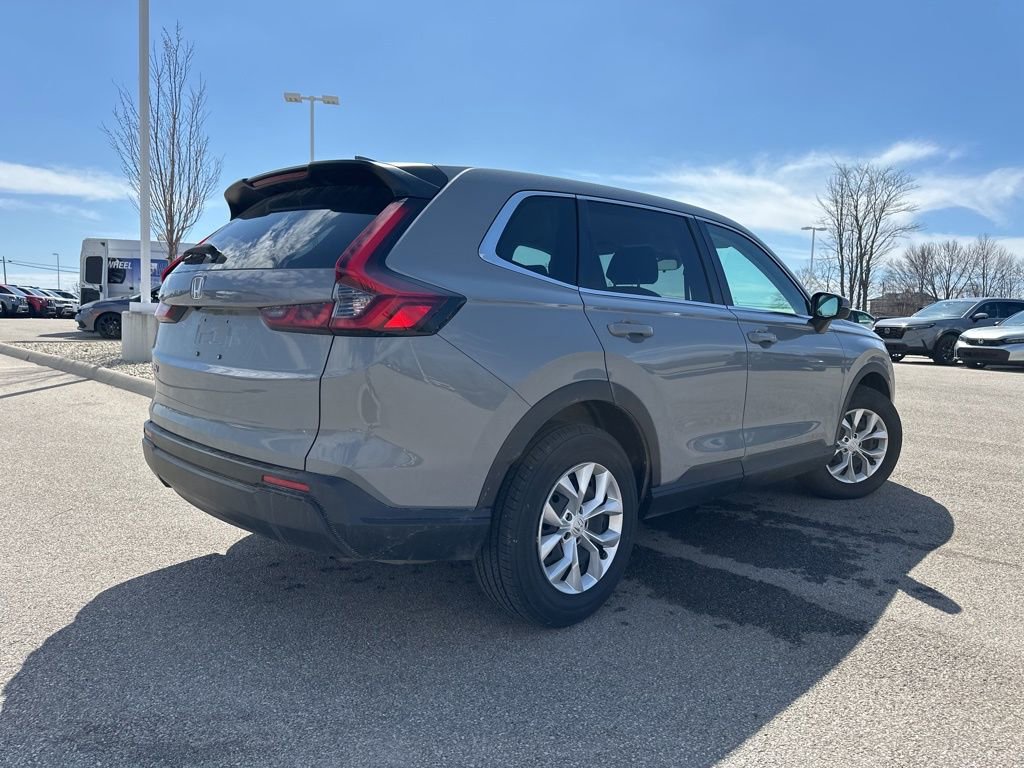 Used 2025 Honda CR-V LX image 11
