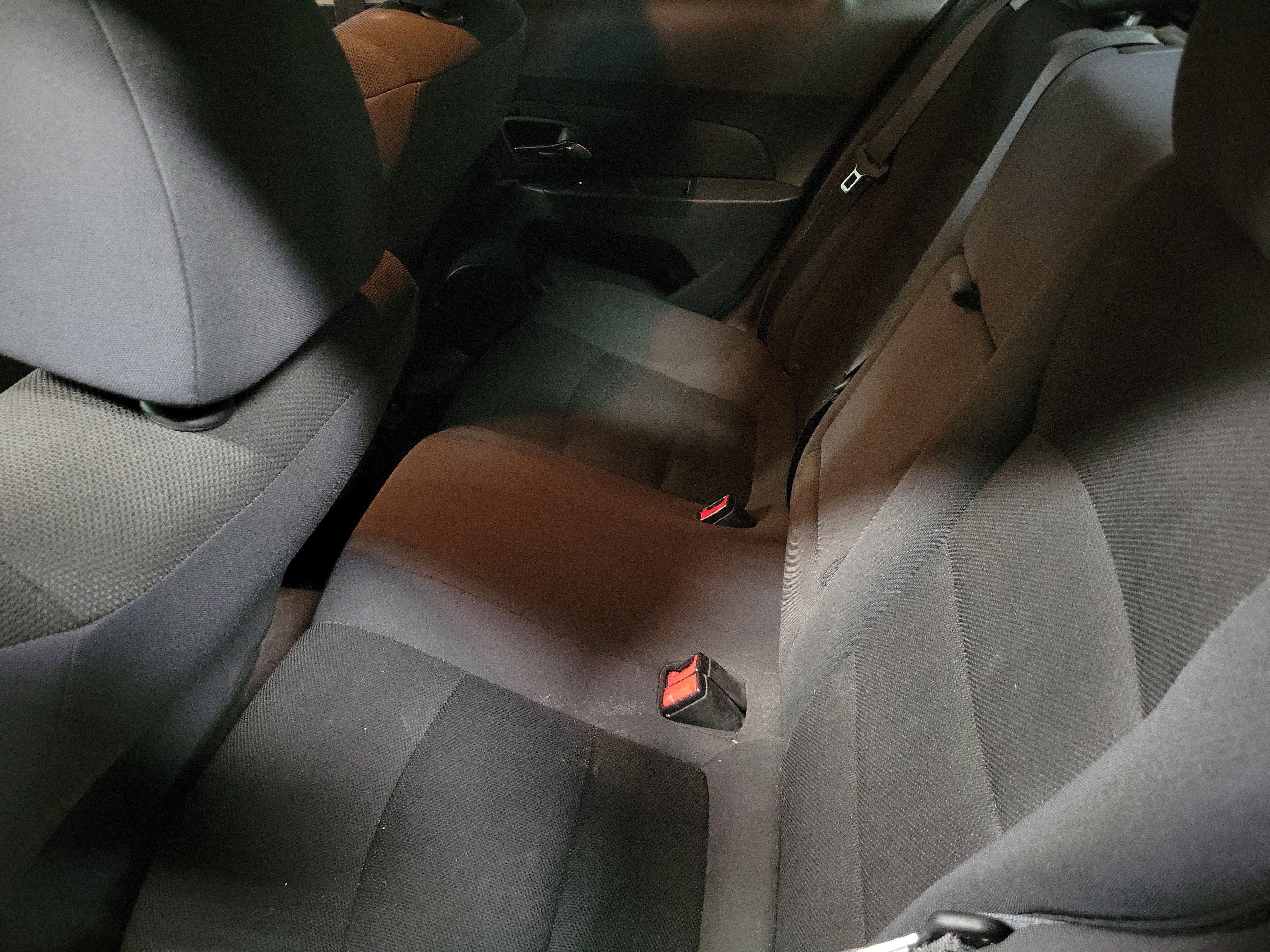 Used 2016 Chevrolet Cruze LT image 10