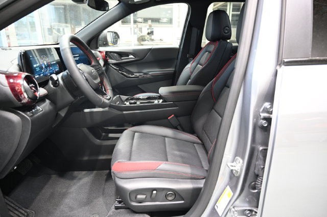 New 2027 Chevrolet Equinox RS w/ Convenience Package III AWD/4WD image 9