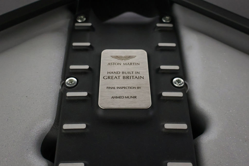 Used 2023 Aston Martin V12 Vantage image 38